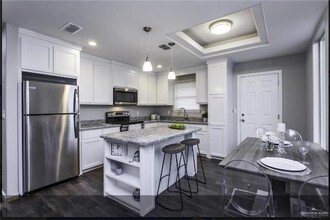 1416 Alta Vis Dr in Weslaco, TX - Building Photo - Building Photo