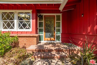2524 Laurel Pass Ave in Los Angeles, CA - Building Photo - Building Photo