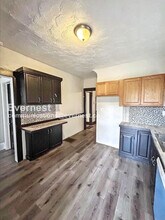 10911 Hathaway Ave in Cleveland, OH - Building Photo - Building Photo