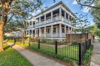 340 W 17th St in Houston, TX - Building Photo - Building Photo