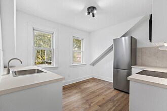 44 Highwood Terrace in Weehawken, NJ - Building Photo - Building Photo