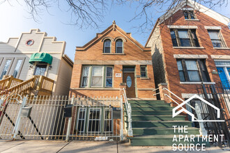 1530 N Greenview Ave, Unit 1 in Chicago, IL - Building Photo - Building Photo