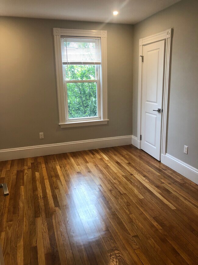 24 Pond St in Boston, MA - Building Photo - Building Photo