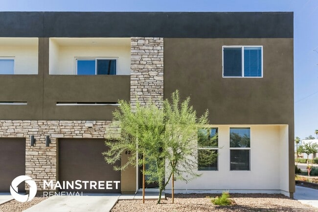 2000 N 36th St in Phoenix, AZ - Building Photo - Building Photo