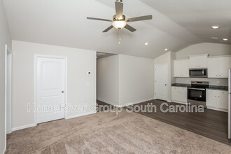 626 Calming Dusk Wy in Elgin, SC - Building Photo - Building Photo