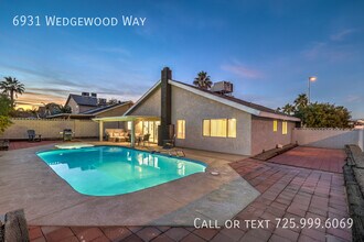 6931 Wedgewood Way in Las Vegas, NV - Building Photo - Building Photo