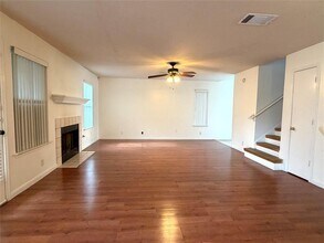 1121 Stephanie Lee Ln in Austin, TX - Building Photo - Building Photo