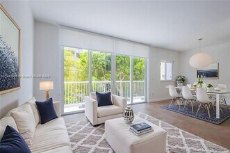 50 Ocean Ln Dr in Key Biscayne, FL - Building Photo - Building Photo