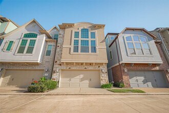 11007 Acorn Falls Dr in Houston, TX - Building Photo - Building Photo