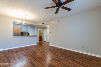 2200 Marsh Hawk Ln in Fleming Island, FL - Foto de edificio - Building Photo