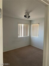 7859 Windhamridge Dr in Las Vegas, NV - Building Photo - Building Photo
