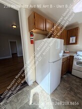 236 Prospect Ave NE in Grand Rapids, MI - Building Photo - Building Photo