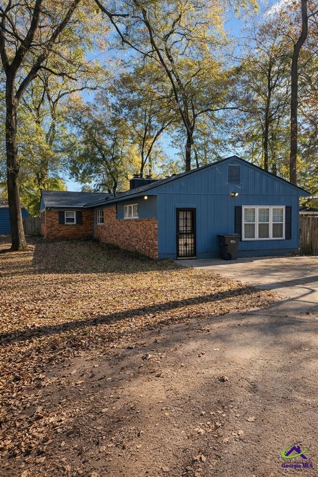 property at 316 Julianne St