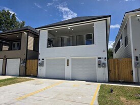 8406 De Priest St in Houston, TX - Building Photo