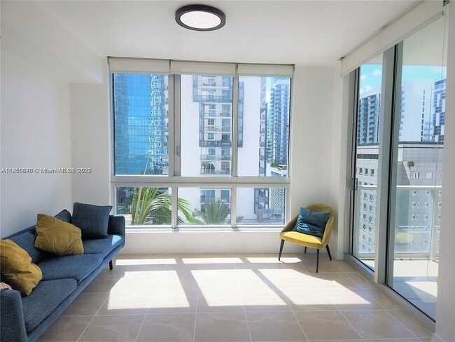 300 S Biscayne Blvd, Unit 3011 in Miami, FL - Foto de edificio - Building Photo