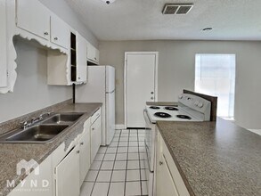 1908 W Sanford St in Arlington, TX - Building Photo - Building Photo