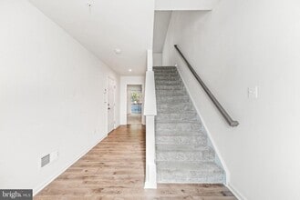 43858 Eucalyptus Way in California, MD - Building Photo - Building Photo