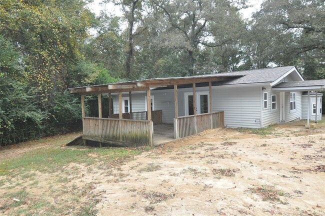 4930 Ward Rd in Elmore, AL - Building Photo - Building Photo