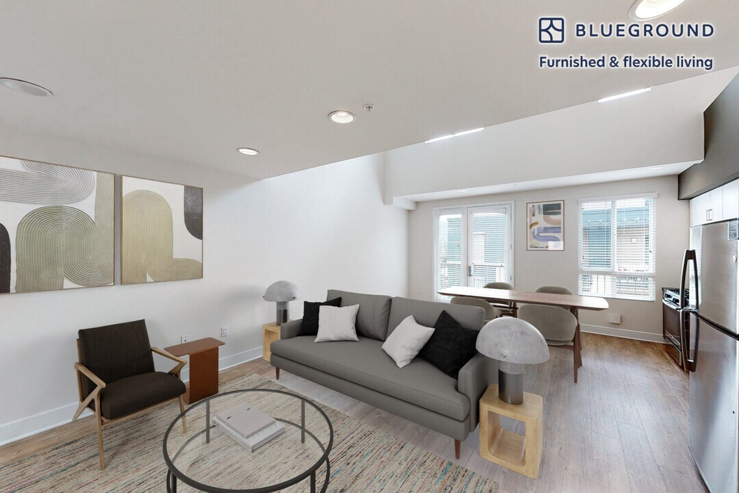 7400 Center Ave in Huntington Beach, CA - Building Photo