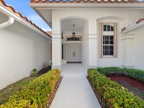 833 Heron Rd in Weston, FL - Building Photo - Building Photo