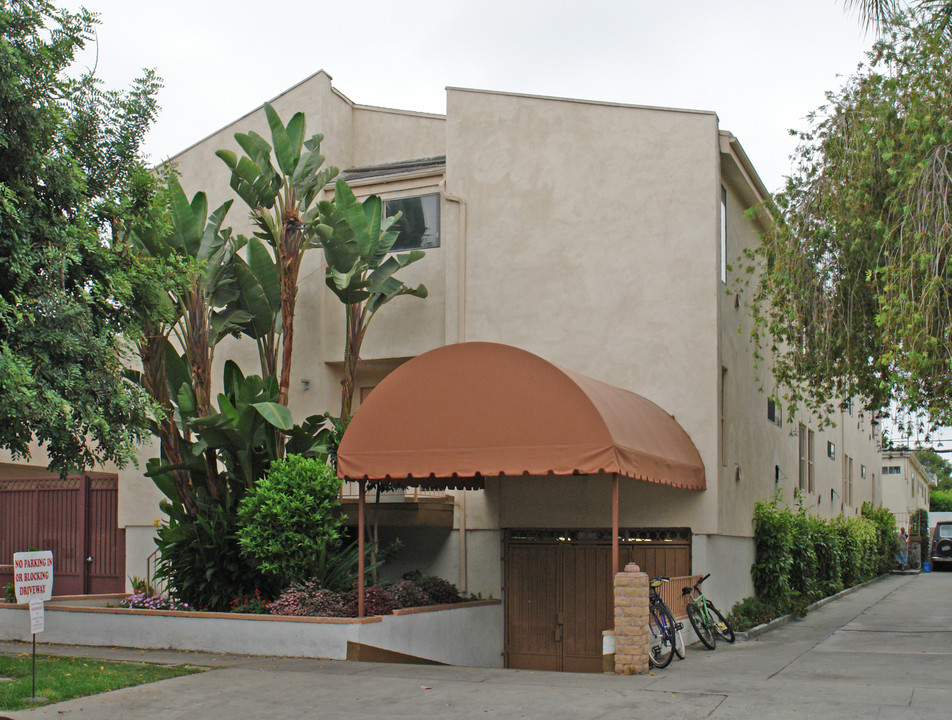 3747 Watseka Ave in Los Angeles, CA - Building Photo