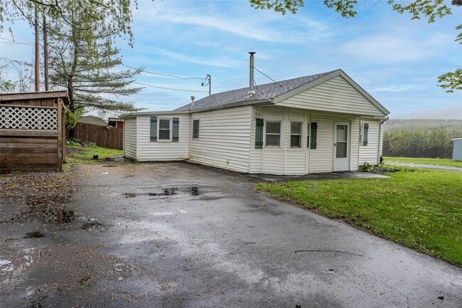 231 Stone Bridge Rd in Durham, NY - Building Photo - Building Photo