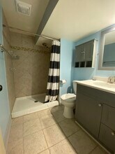 1 Highland Ct in Woodridge, IL - Building Photo - Building Photo