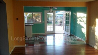 2872 SE Linda St in Corvallis, OR - Building Photo - Building Photo