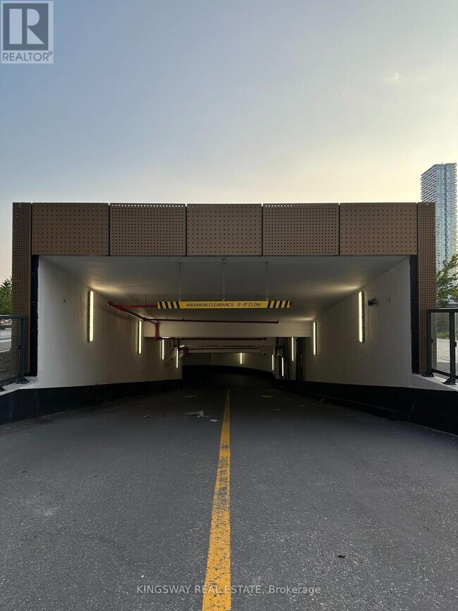 2920-2920 Hwy 7 in Vaughan, ON - Building Photo - Building Photo