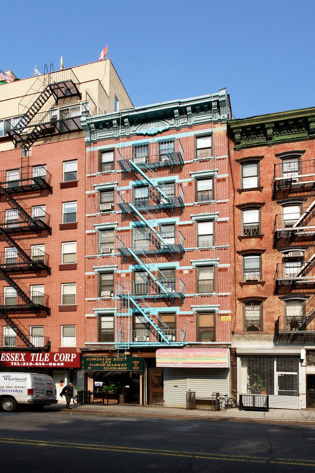 39 Essex St in New York, NY - Building Photo - Building Photo