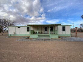 646 E Lisa Dr in Chaparral, NM - Building Photo
