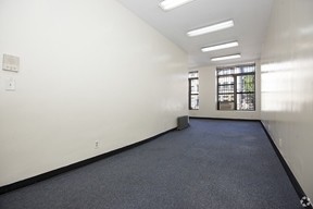 738 Saint Nicholas Ave in New York, NY - Building Photo - Interior Photo