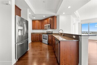 1209 E Cumberland Ave in Tampa, FL - Building Photo - Building Photo