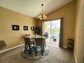 360 Shoreline Cir in Port St. Lucie, FL - Building Photo - Building Photo