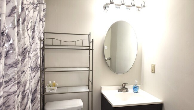 property at 4727 W Alabama St