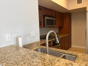 415 NW Flagler Ave-Unit -402 in Stuart, FL - Building Photo - Building Photo