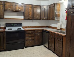 608 Ridgecrest Dr in Fairbanks, AK - Building Photo - Building Photo