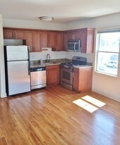 2450 Lemoine Ave, Unit A in Fort Lee, NJ - Building Photo