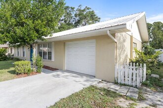 31213 Lancewood Dr in Brooksville, FL - Foto de edificio - Building Photo