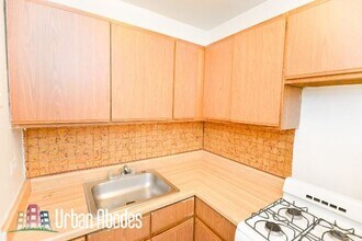 737 W Belmont Ave, Unit J08W in Chicago, IL - Building Photo - Building Photo