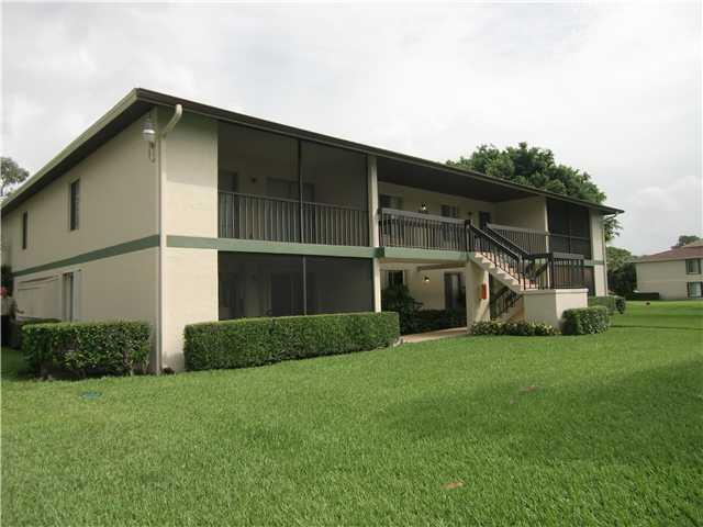 6467 Chasewood Dr in Jupiter, FL - Building Photo