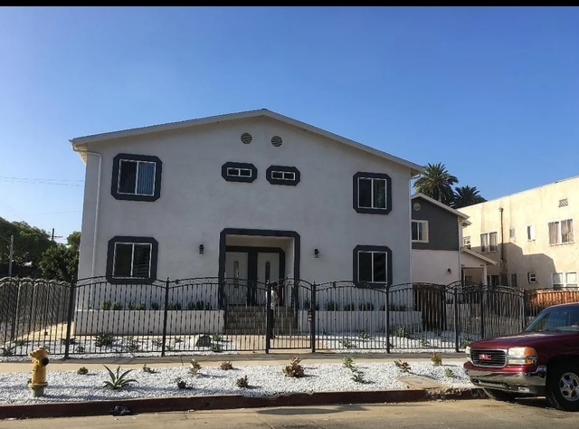 900 W 41st St in Los Angeles, CA - Foto de edificio