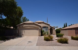 1782 E Pinto Dr in Gilbert, AZ - Building Photo