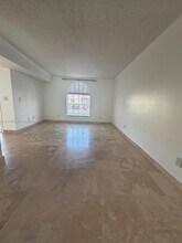 7211 W 24th Ave in Hialeah, FL - Building Photo - Building Photo