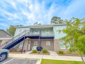 130 Briarwood Rd in Statesboro, GA - Building Photo