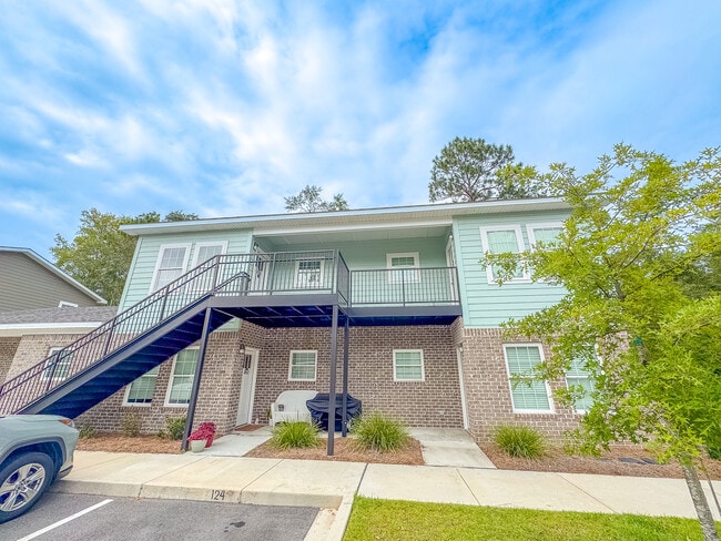 property at 130 Briarwood Rd