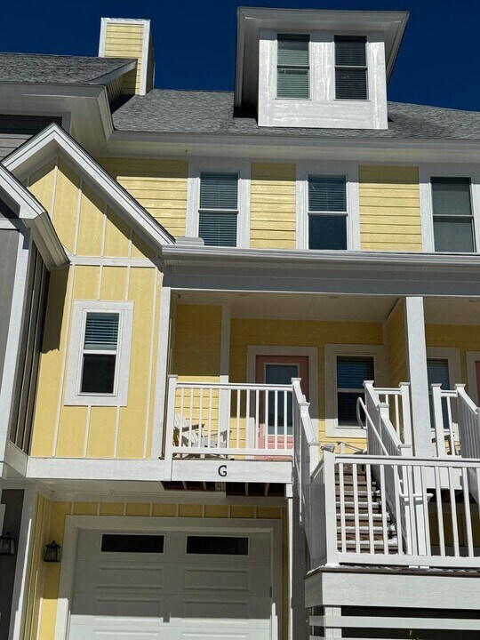 1118 Cambridge Rd in Kill Devil Hills, NC - Building Photo