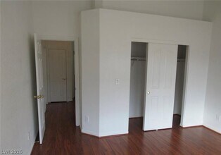 5523 Baccarat Ave in Las Vegas, NV - Building Photo - Building Photo