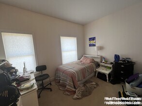 8-10 Glencoe St. Unit 5, Unit 5 in Boston, MA - Building Photo - Building Photo