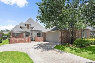 19537 S Harrells Ferry Rd, Unit 701-02 in Baton Rouge, LA - Building Photo